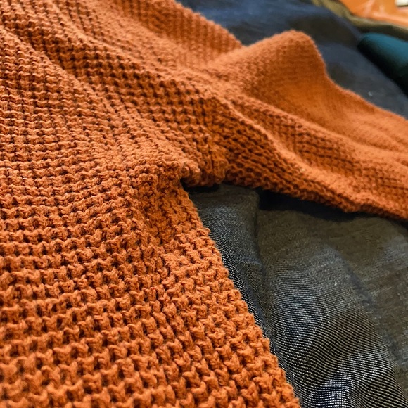Rust open back sweater - Picture 2 of 4